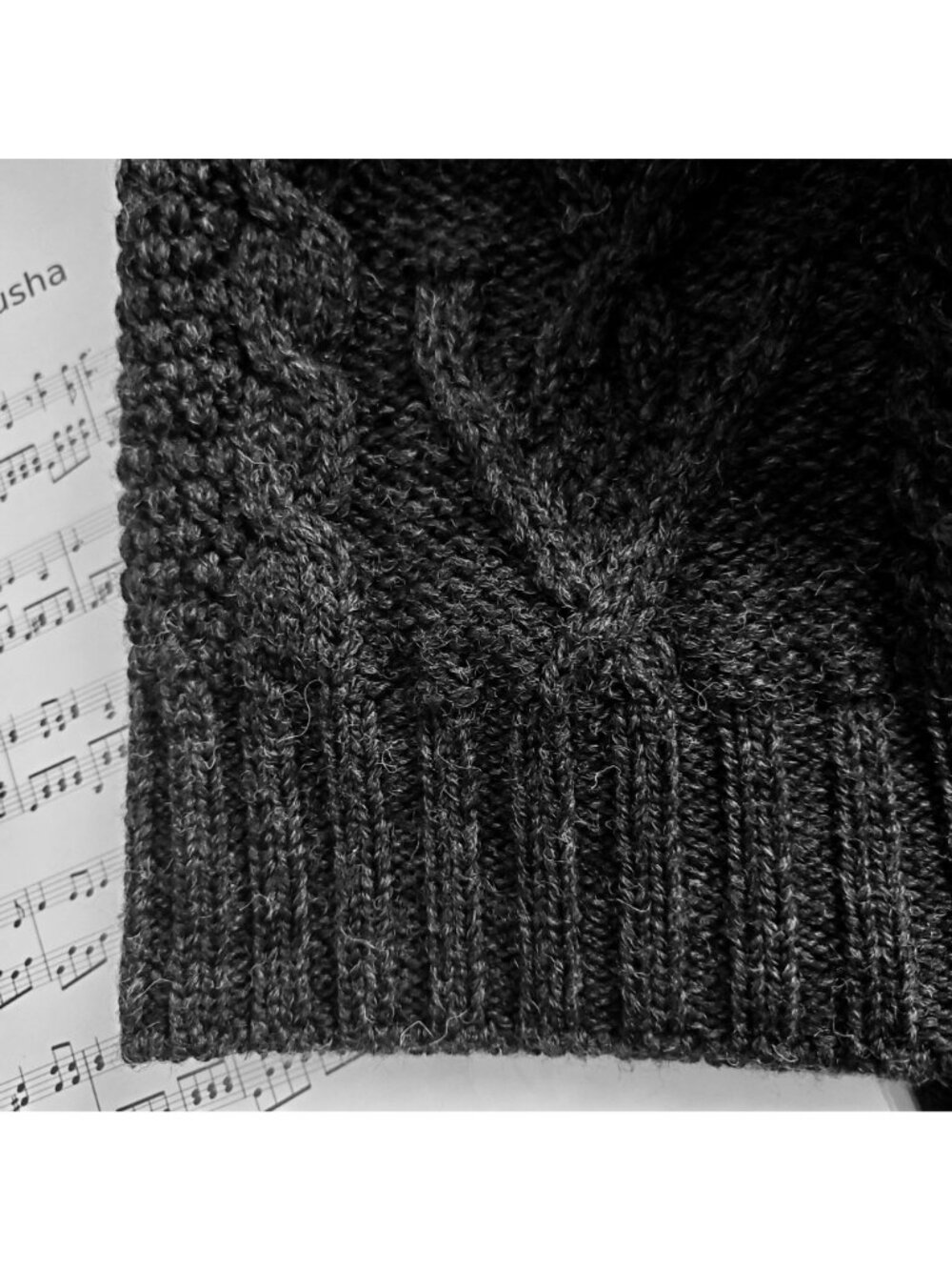 SAOL Merino Wool Cardigan L Made n Ireland Charcoal Leather Button Pristine Knit - Picture 7 of 11